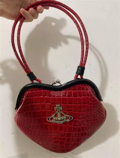 Wholesale Cheap Vivienne Westwood Bag .